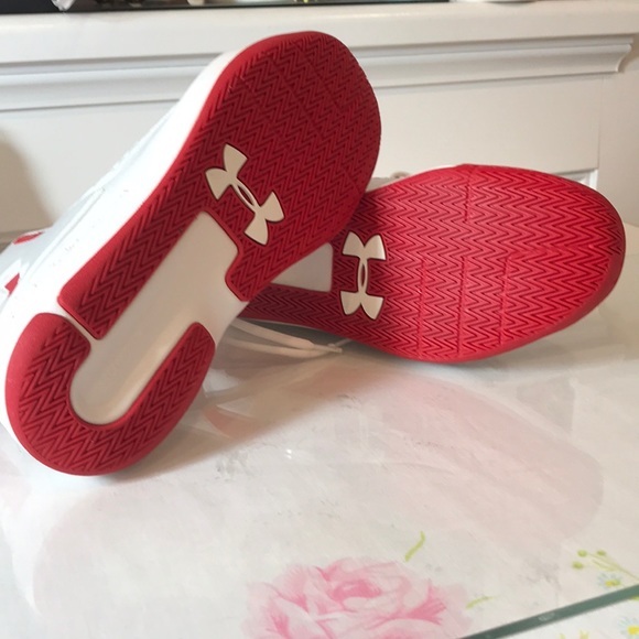 Under Armour Basketball 🏀 shoes sneakers 8.5  NWT - Picture 4 of 6